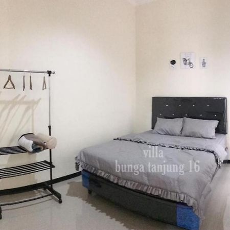 Villa Syariah Bunga Tanjung 16 Бату Екстер'єр фото